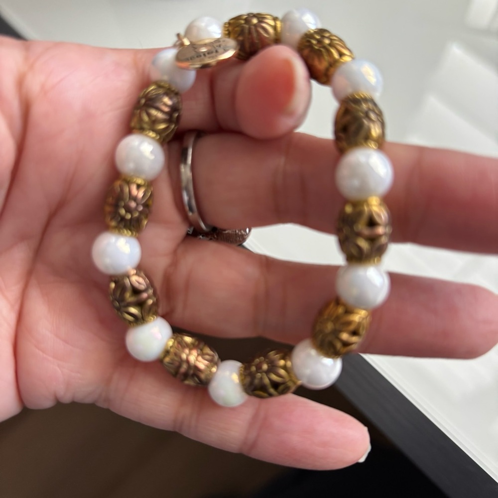 Vince Camuto stretch bracelet